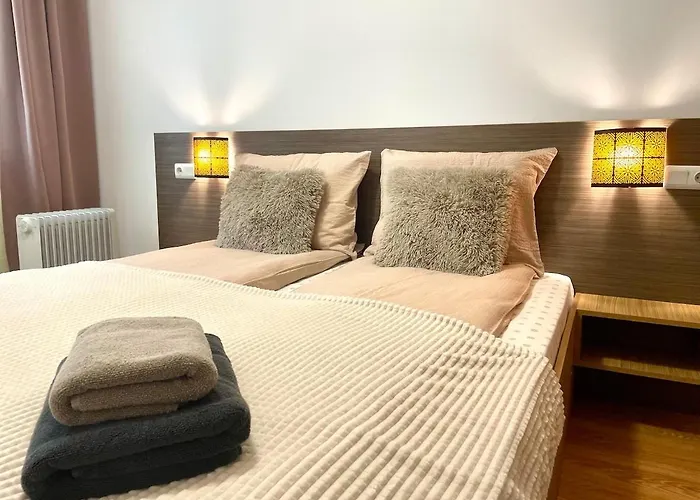 Steps From Gondola Private Underground Parking By Si Banszko