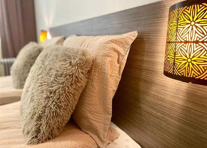 דירה Steps From Gondola Private Underground Parking By Si בנסקו