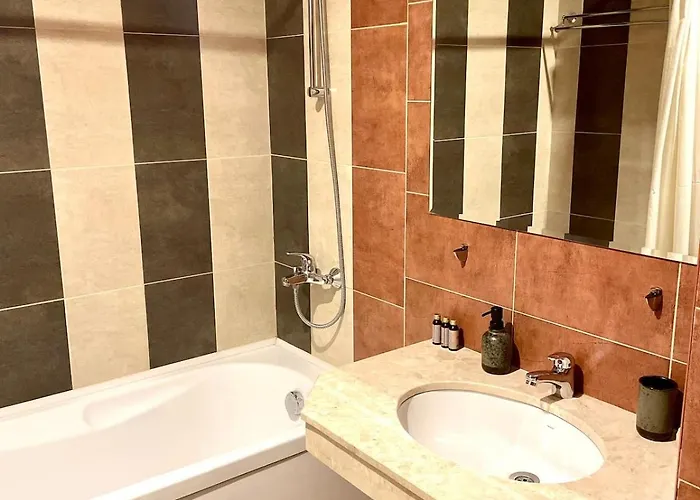 דירה Steps From Gondola Private Underground Parking By Si